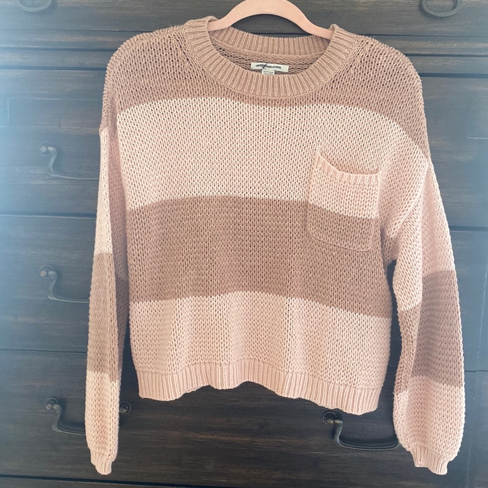 American Eagle Blush/Mauve Cropped sweater